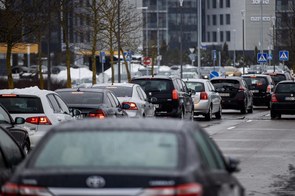 Kokie pakeitimai laukia vairuotojų ir eismo dalyvių nuo 2023 metų