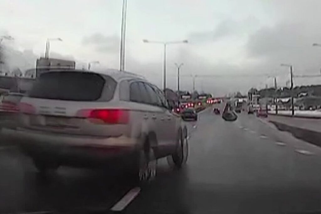 ką draudžiama daryti persirikiuojant?